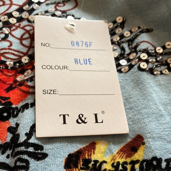 T & L sweater size S - Picture 3 of 4